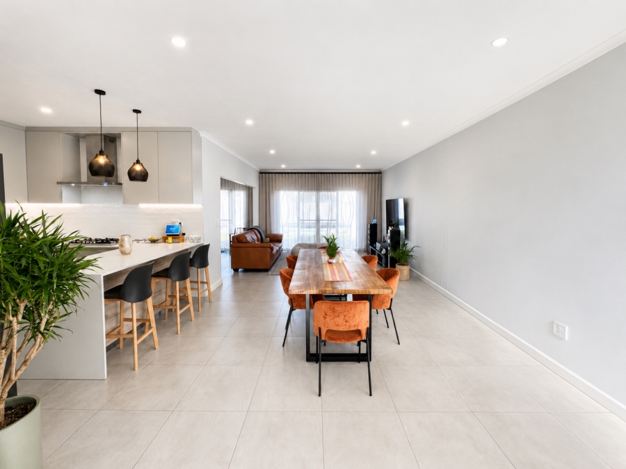 4 Bedroom Property for Sale in Sandown Western Cape